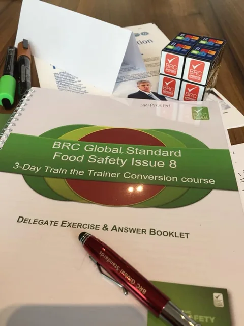 เอกสารหลักสูตร BRC Global Standard Food Safety Issue 8 3-Day Train the Trainer Conversion course